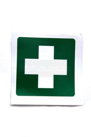 Sticker voor op verbandkoffer groen wit kruis