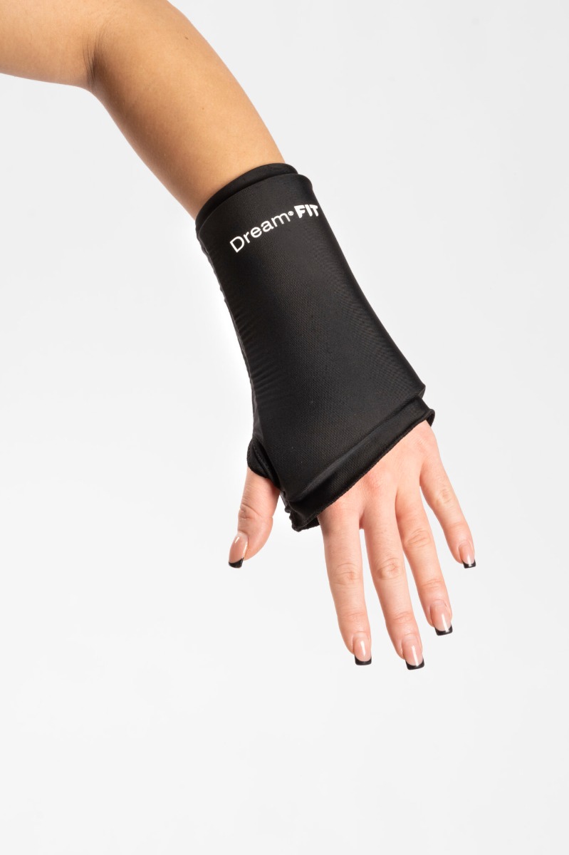 Dream Fit Gel Sleeve voor de pols gedragen om hand en pols